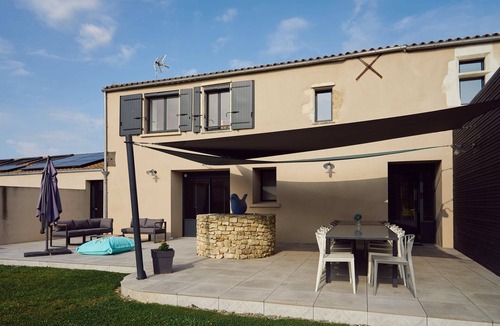 Saint-Vincent-sur-Jard Cottage | Domaine de la Coutardière 15 beds/Inner poo