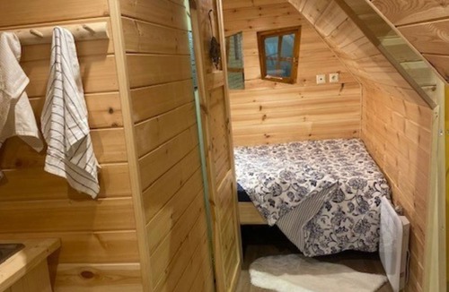 La Batie-Montgascon Cabin | Domaine Harmonia