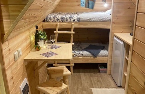La Batie-Montgascon Cabin | Domaine Harmonia