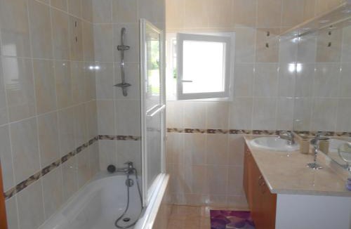 Saint-Jean-le-Vieux House | Domaine Harrieta