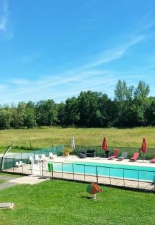 Maubec Bed & Breakfast | Domaine Jardin d'En Naoua