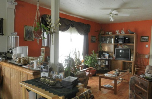 Capucins Bed & Breakfast | Domaine Joseph Ross Bed and Breakfast