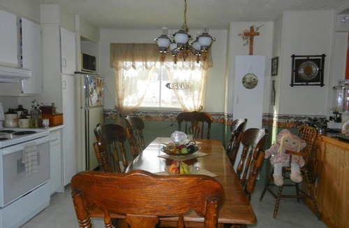 Capucins Bed & Breakfast | Domaine Joseph Ross Bed and Breakfast