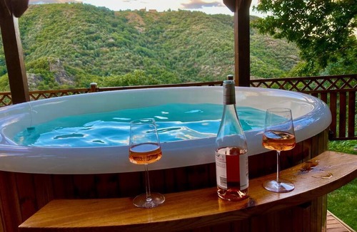 Asperjoc Apartment | Domaine l'Esquiròu - L'insolite TAMIA