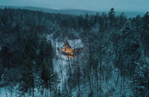 Grenville-sur-la-Rouge Ski Chalet | Domaine la Cedriere