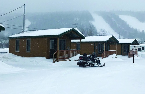 Saint-Mathieu-de-Rioux Cabin | Domaine Lac St-Mathieu
