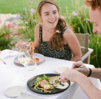 Eygalieres Hotel | Domaine la Pierre Blanche