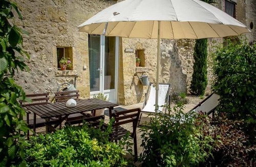 Poce-sur-Cisse House | Domaine La Restrie - La caverne de Léonard