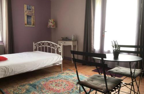 Descartes House | Domaine La Roche Bellin