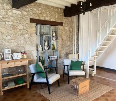 L'Isle-Bouzon Apartment | Domaine Lagarrière