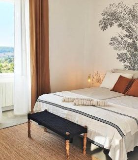 Montcuq Bed & Breakfast | Domaine Lapèze