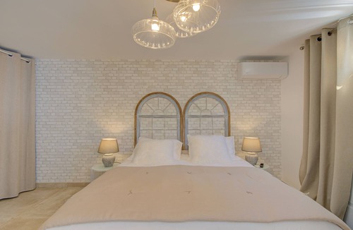 Le Barcares Hotel | Domaine Le Courti