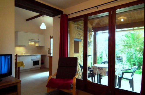 Gavaudun House | Domaine "Le Fournil" mit Jacuzzi by Interhome