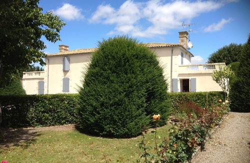 Champagne-les-Marais House | Domaine "LE Logis DE L'oie" Avec Piscine Dans un Parc Clos de Murs en Pierre