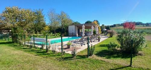 Saint-Georges House | Domaine Le Mas de Flore - Gite Le Quercy