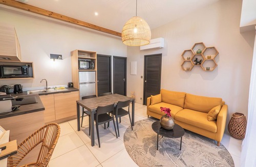Saint-Affrique Apartment | Domaine Le Vaxergues