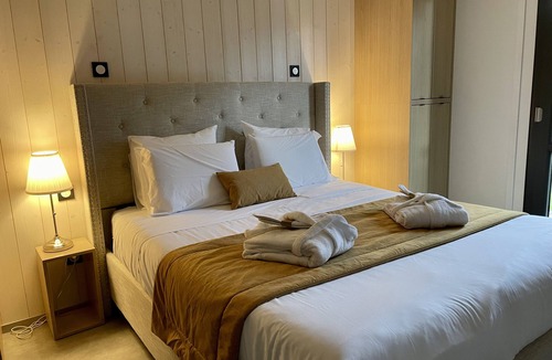 Aydat Hotel | Domaine les 2 Mondes