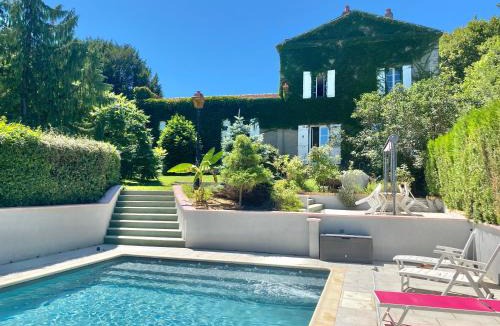 Couches Bed & Breakfast | Domaine Les Bertrands