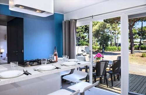 Les Cabanes de Fleury Ski Chalet | Domaine Les Mûriers - Cottage 4 Rooms 6 People VIP