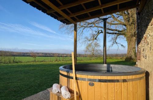 Thury House | Domaine Les Pigées