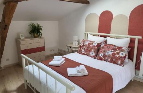 Doue-en-Anjou House | Domaine les roses du vieux chai