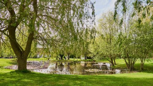 Favieres Hotel | Domaine Les Saules Hôtel Restaurant Spa