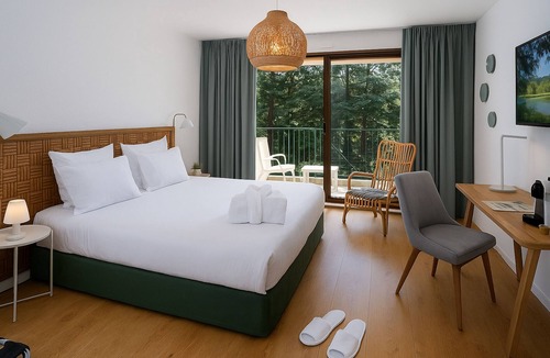 Dieulefit Hotel | Domaine Les Sources de Dieulefit