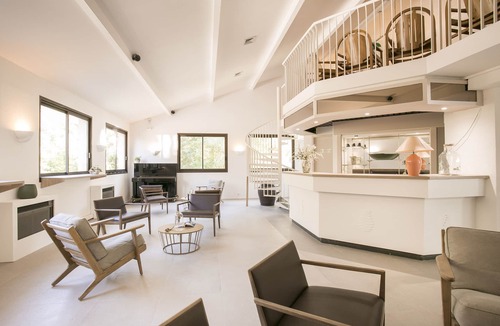 Dieulefit Hotel | Domaine Les Sources de Dieulefit