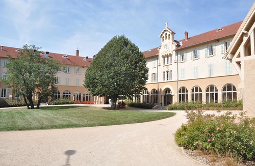Francheville Le Bas Hotel | Domaine Lyon Saint Joseph