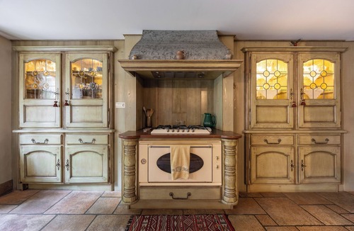 Taintrux House | Domaine Macky
