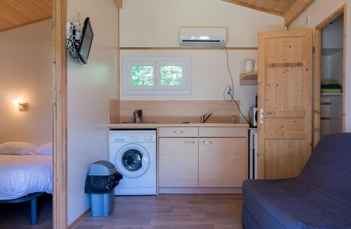 Theza Ski Chalet | Domaine Mas Bazan - Le chalet écoconstruit N2