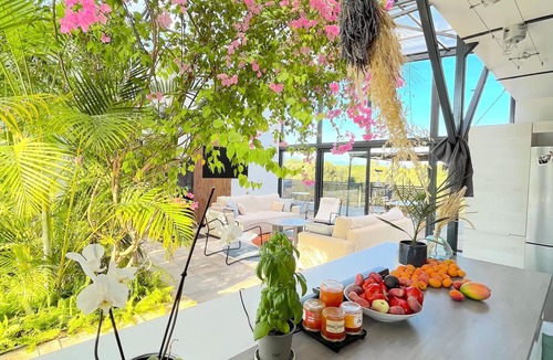 Montsegur-sur-Lauzon Villa | Domaine NUIKI Lodges