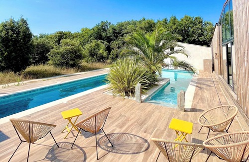 Montsegur-sur-Lauzon Villa | Domaine NUIKI Lodges