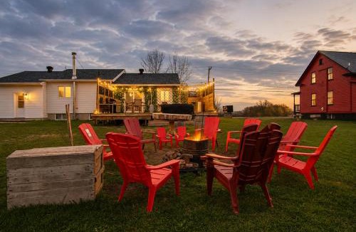 Sainte-Ursule House | Domaine pour 27 pers avec SPA et GRANGE Festive