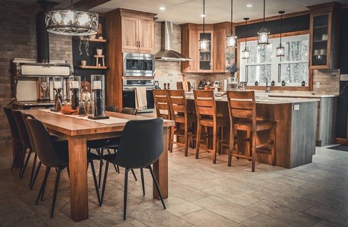 Inverness Ski Chalet | Domaine privé – Maison meublée à louer à Inverness (location mensuelle)