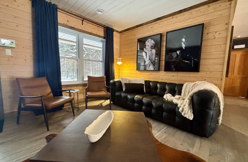 Inverness Ski Chalet | Domaine privé – Maison meublée à louer à Inverness (location mensuelle)