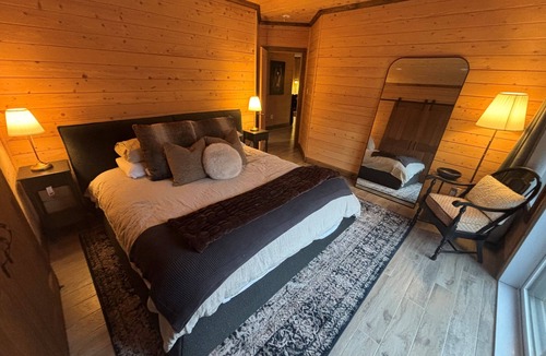 Inverness Ski Chalet | Domaine privé – Maison meublée à louer à Inverness (location mensuelle)