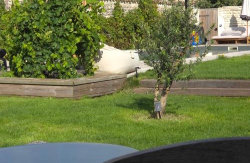 Thaire House | domaine Ressource