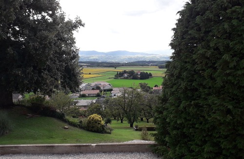 Ville-sous-Anjou Apartment | Domaine ROMANET