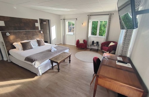 Lamarche-sur-Saone Hotel | Domaine Saint Antoine