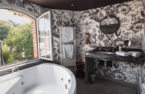 Etretat Hotel | Domaine Saint Clair Le Donjon Etretat