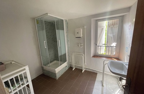 Lunas Bed & Breakfast | Domaine Soala, group gite