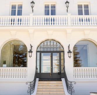 Merey Hotel | DomaineduRocBlanc