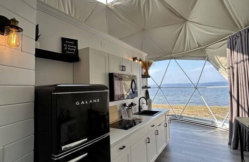 West Bay Cabin | Dome 3 · Luxury Lakeside Dome Experience & Hot Tub