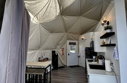 West Bay Cabin | Dome 5 · Luxury Lakeside Dome Experience Private Hot Tub
