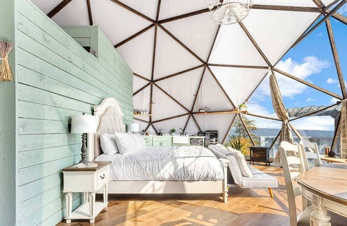 Lupton City Villa | Dome - Best Views Sum