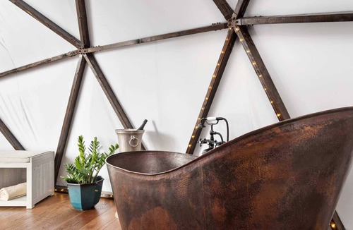 Lupton City Villa | Dome - Luxe Summary: