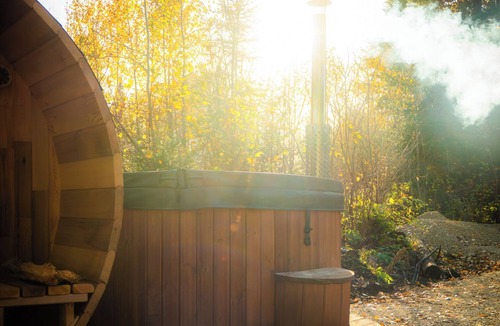 Little Bullhead Cottage | Dome on the Lake and Spa