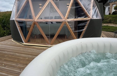 Briouze Cabin | Dome with nature view | Breakfast & spa included