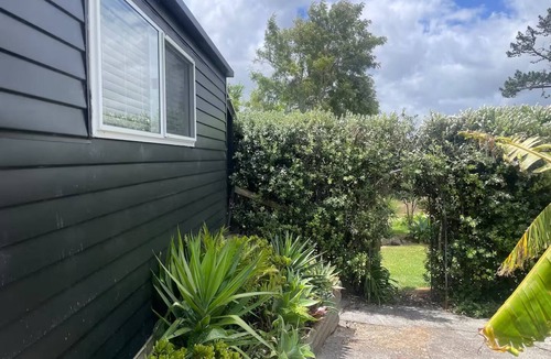 Turiwiri House | "Domeczech": Off-Grid Charm